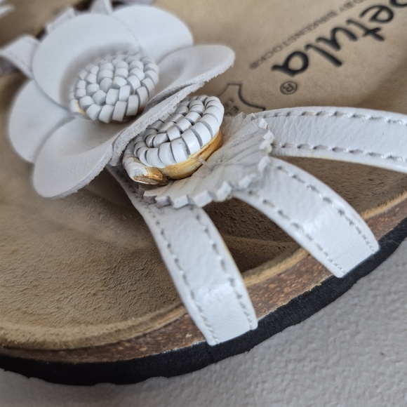 Betula by Birkenstock White Floral Applique Ankle Strap Sandal - Size 7 - 7.5 - Picture 13 of 15